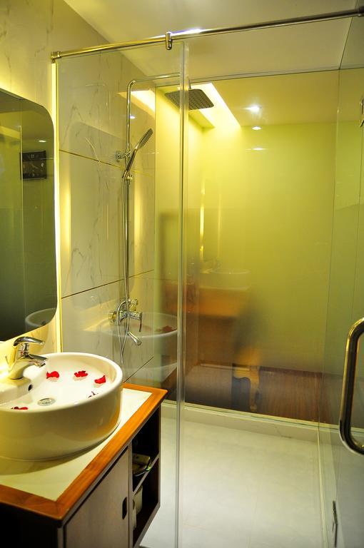 Art Deluxe Hotel Nha Trang Habitación foto